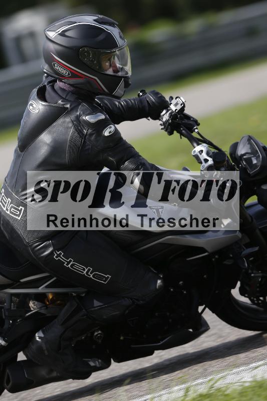 /Archiv-2025/53 16.09.2025 Track Day Domi Aegerter ADR/Gruppe gruen/68